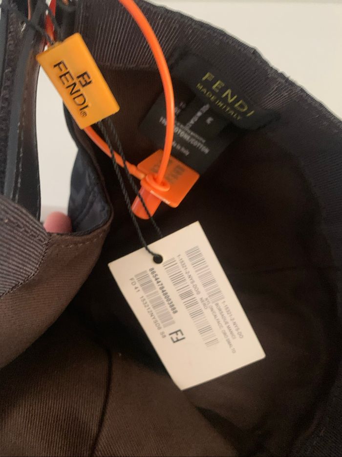 Casquette Fendi - photo numéro 5