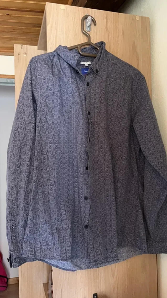 Chemise