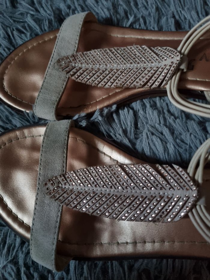 Sandales beige avec strass 40 - photo numéro 2