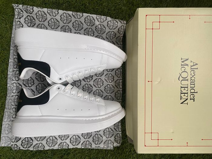 Alexander McQueen – Sneakers Oversized blanches (Taille 39) - photo numéro 5