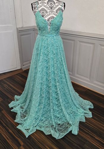 Robe de soirée vert d'eau pailleté taille 38 M