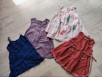 Lot de 4 robes 18 mois