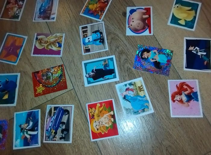 72 cartes autocollant panini le monde magique Disney carrefour - photo numéro 6