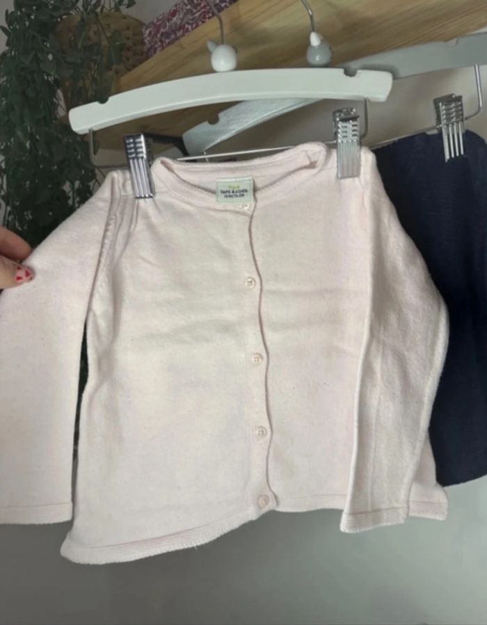 Lot 2 gilets 12mois - photo numéro 3