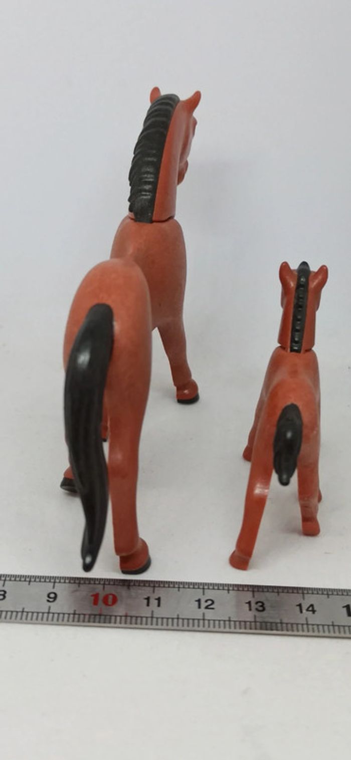 Cheval marron foncé avec poulain playmobil - photo numéro 5