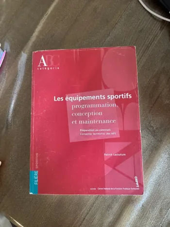Livre les équipements sportifs, programmation, concept et maintenance