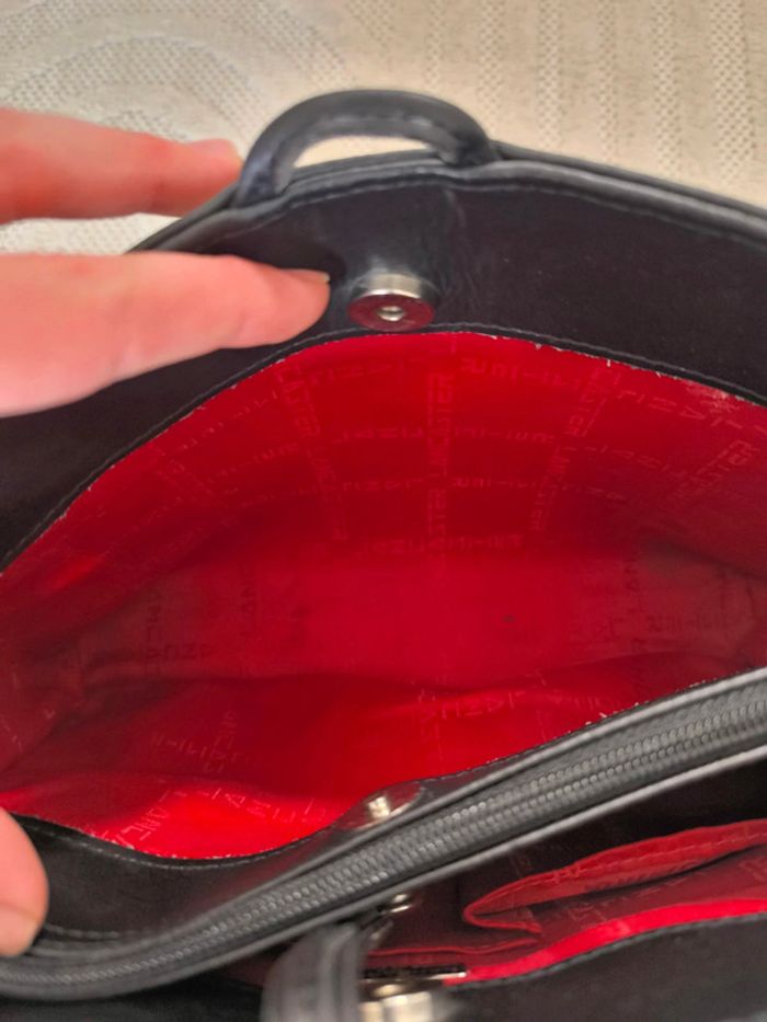 Sac a main cuir noir et rouge Lancaster bon état - photo numéro 10