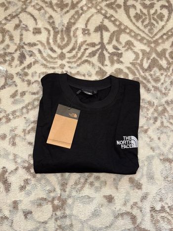 Tee shirt the north face