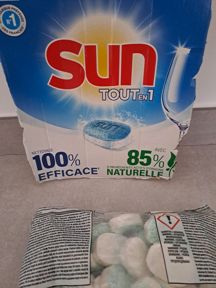 Lot 86 tablettes lave-vaisselle Sun Tout en 1 (sans carton)