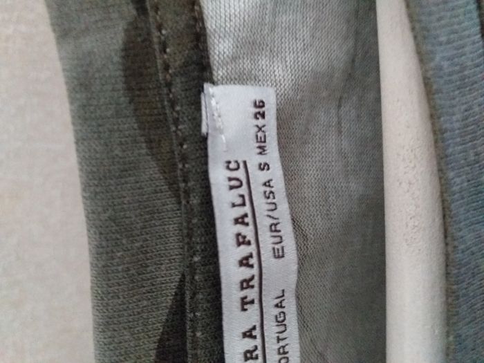 Tee-shirt Zara trafaluc , S 36 - photo numéro 2