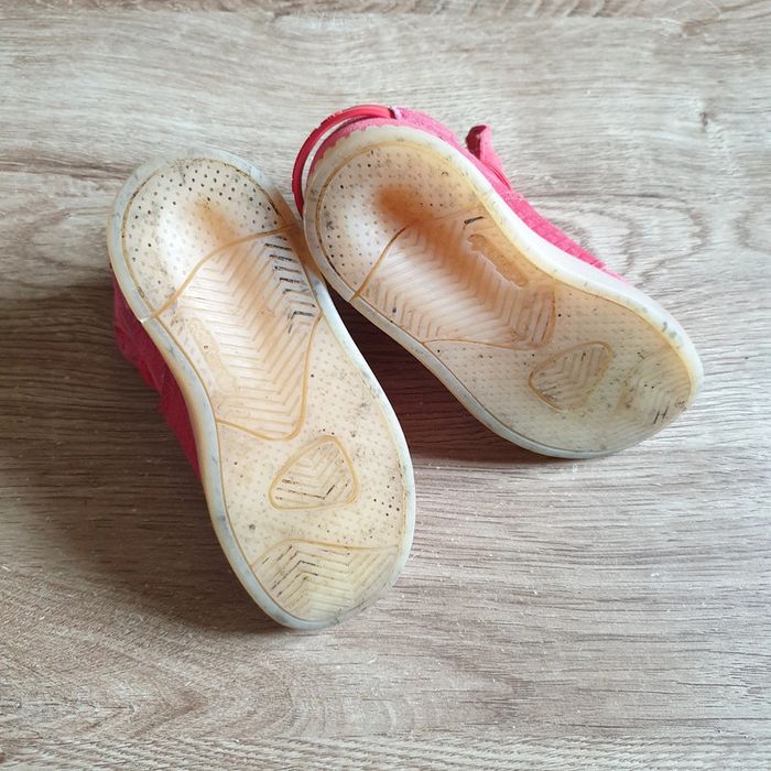 ⭐ Baskets Tubular Adidas en daim a scratch rouge pointure 25 ⭐ - photo numéro 8