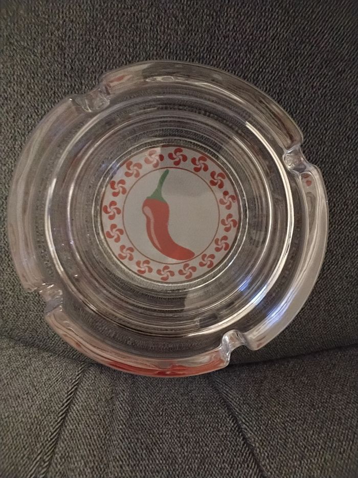 Cendrier en verre - photo numéro 2