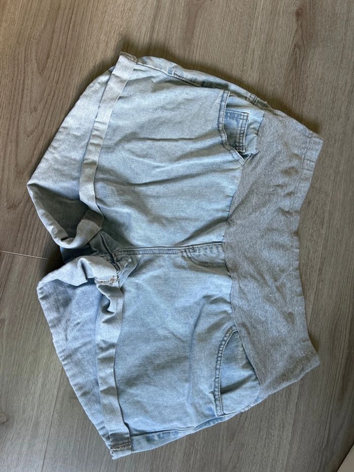 Short de grossesse taille 44