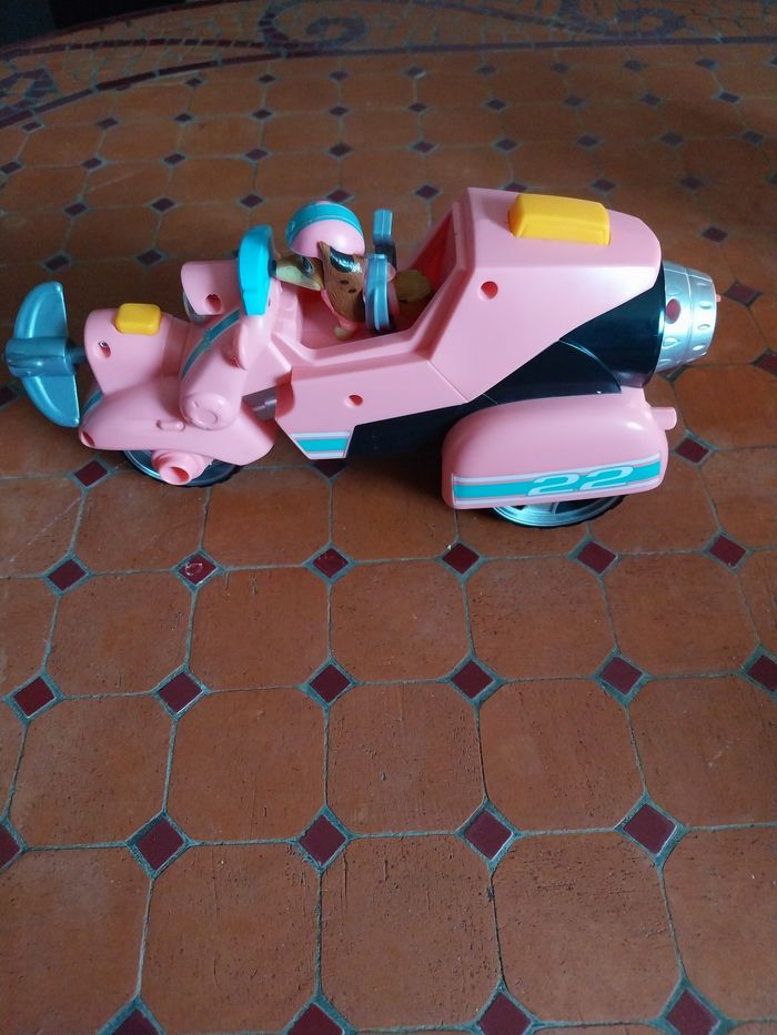 Véhicule liberty - photo numéro 2