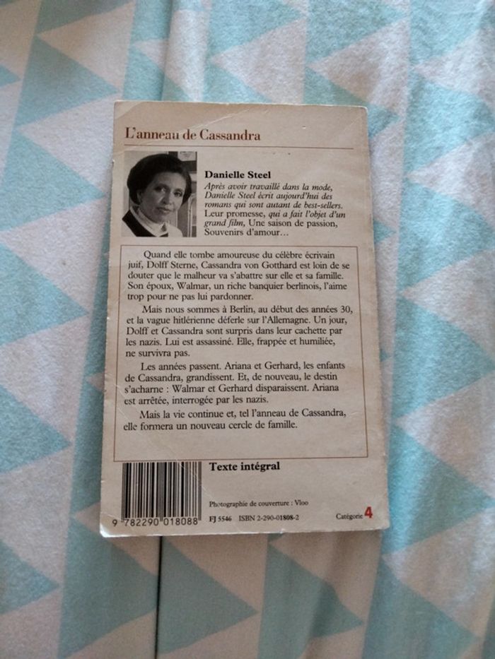 L anneau de Cassandra - photo numéro 2