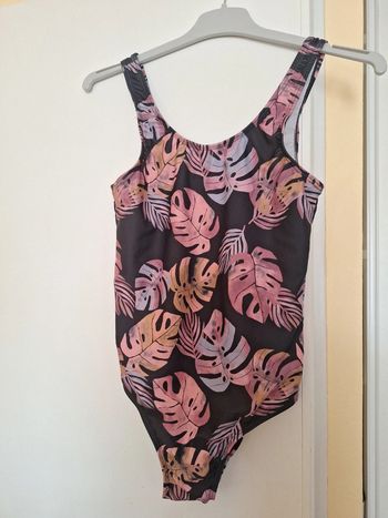 Maillot de bain 1piece 11/12ans Fleurs