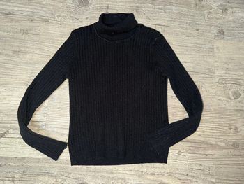 Pull fin col roulé 122/128 7-8ans TBE noir