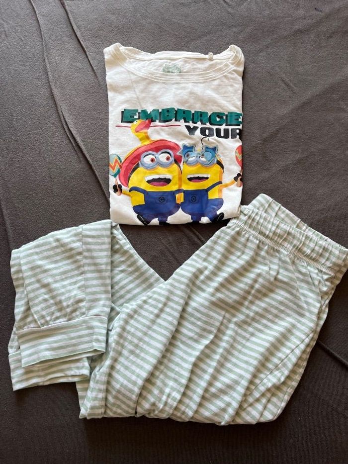 Pyjama les minions pantalon tee shirt