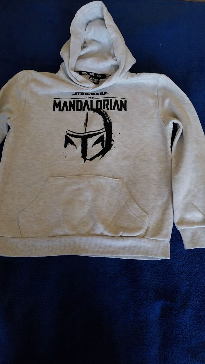 1 lot de 4 sweats garçon 8/9 ans - photo numéro 2