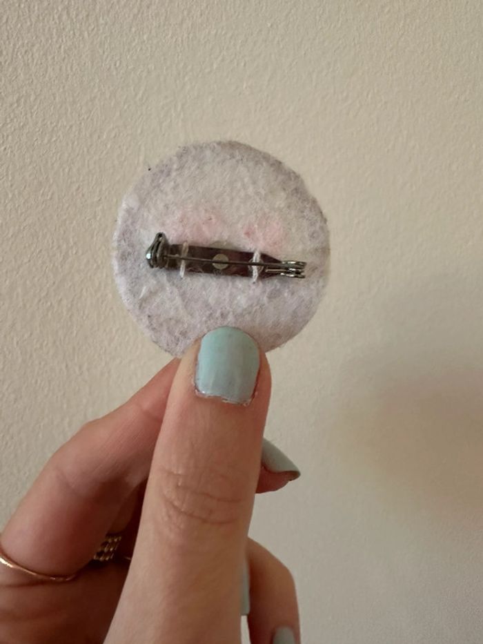 Pin’s smiley - photo numéro 3