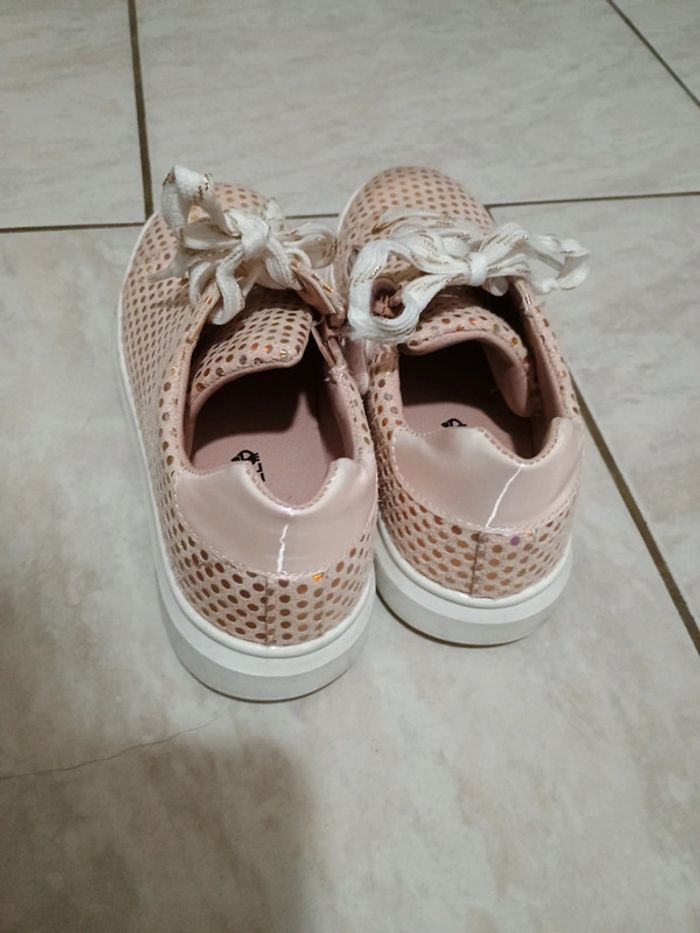 Baskets fille taille 33 - photo numéro 4