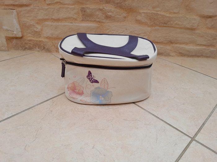 Trousse de toilette - photo numéro 3