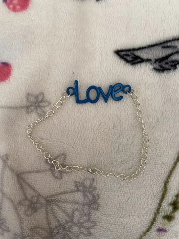Bracelet love bleu.