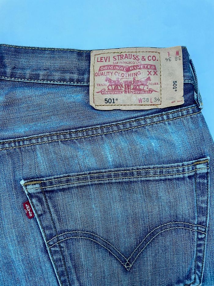 Jean troué vintage Levi's 501 taille W38 - photo numéro 9