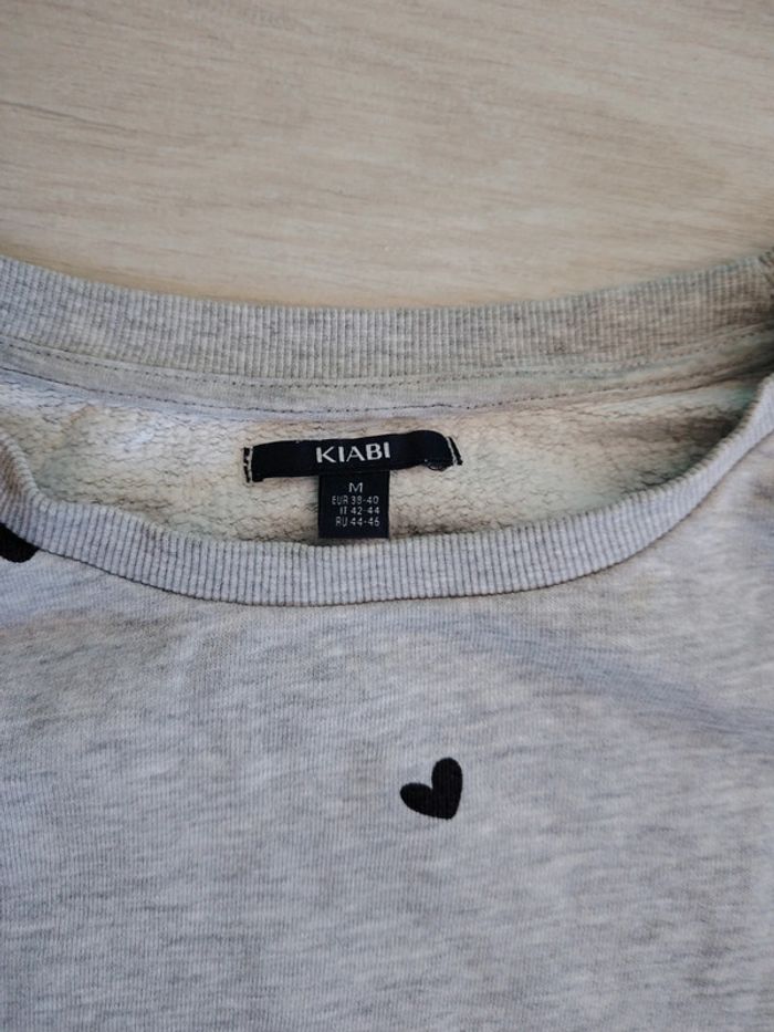 Sweat femme. Taille 38 - photo numéro 2