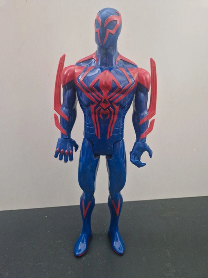 Figurine spiderman 2052