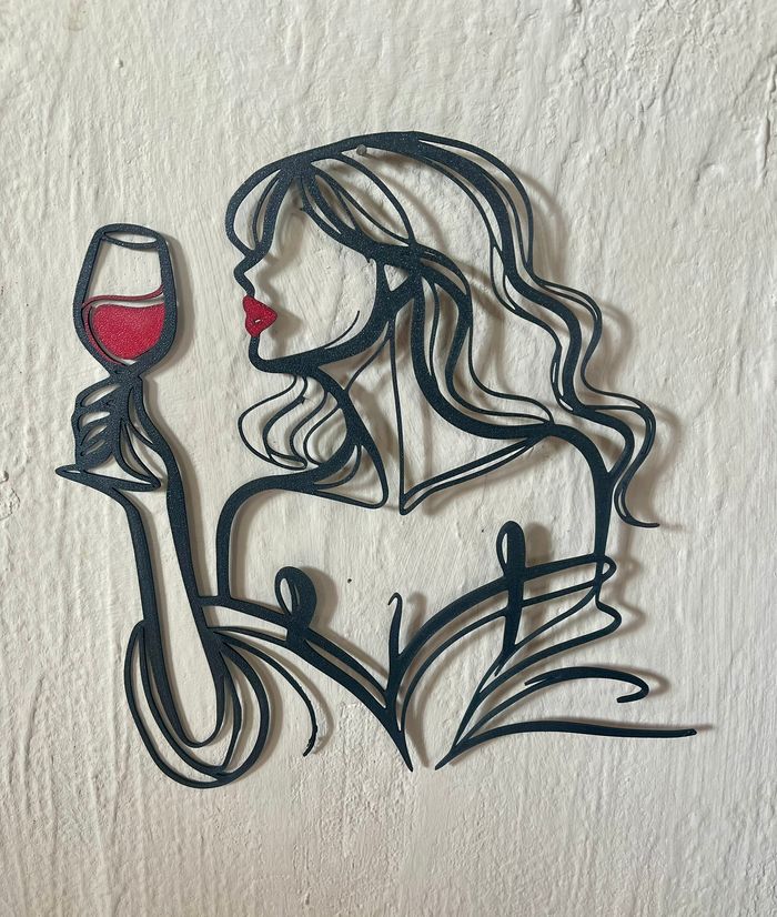 Art Mural Femme Vin Rouge