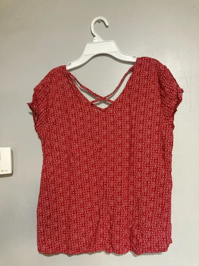 T-shirt rouge In Extenso – Taille 38, motifs blancs et détail croisé dans le dos - photo numéro 7