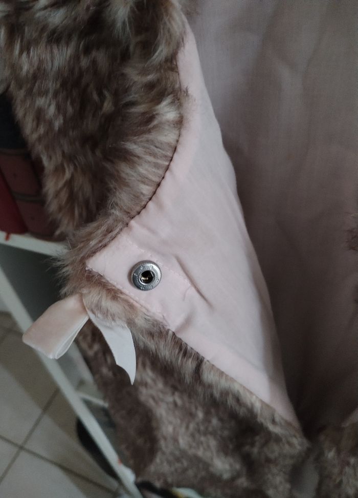 Boléro fourrure sans manches "Tape à l'œil" neuf - photo numéro 3