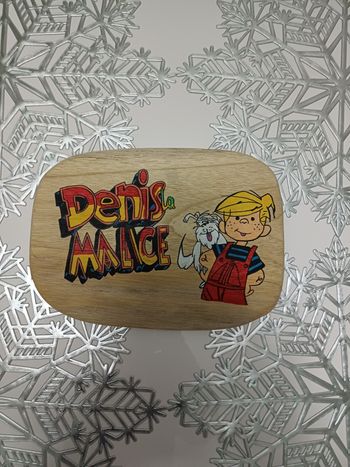 Planche décoratif Denis la Malice en très bon état