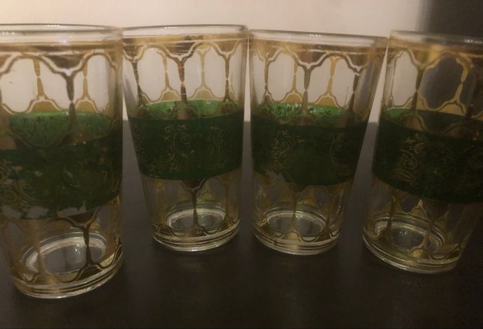 Lot de 4 verres à thé verts et dorés - photo numéro 2