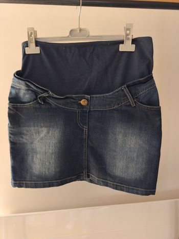 Mini jupe en jeans grossesse