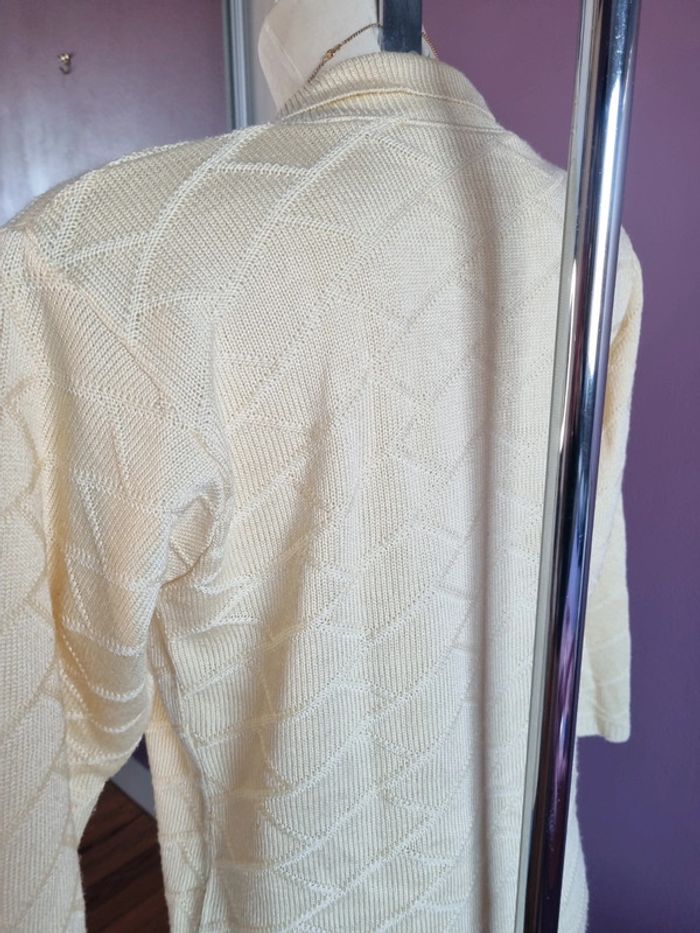 Pull jaune pâle vintage - photo numéro 17