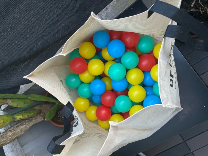 Lot de environ 100 balles