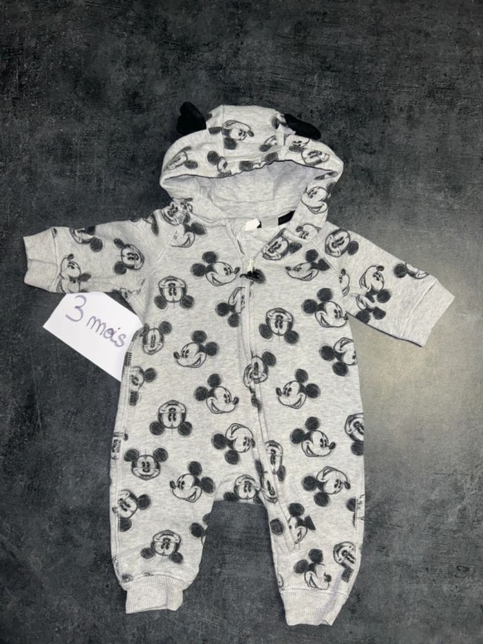 Combinaison Mickey