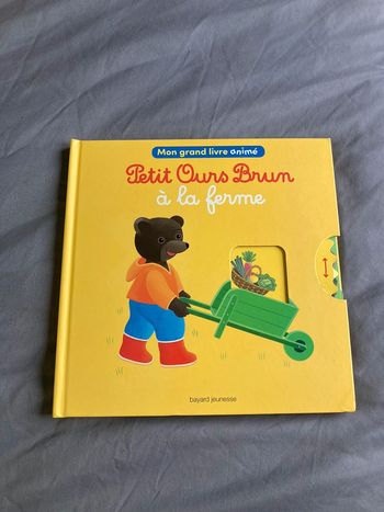 Petit Ours Brun à la ferme