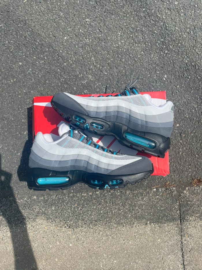 Air Max 95 Baltic Blue EU41 - photo numéro 3
