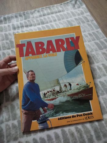 Livre apprenez la voile avec Tabarly navigation éditions du Pen Duick
