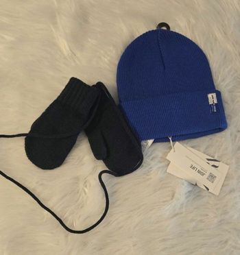Neufs (non portés)🏷🥰🤩 bonnet et mouffles garçon 🤩🥰