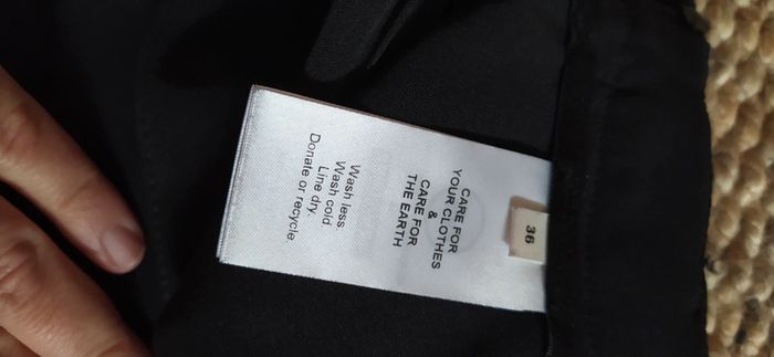 Jupe noire - photo numéro 5