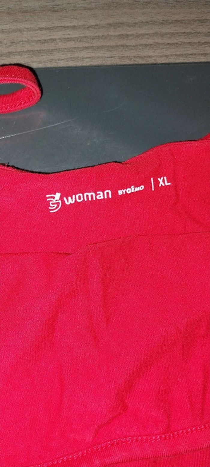 Débardeur rouge Gémo taille XL neuf - photo numéro 2