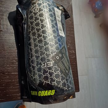 Prothège tibia taille L neuf