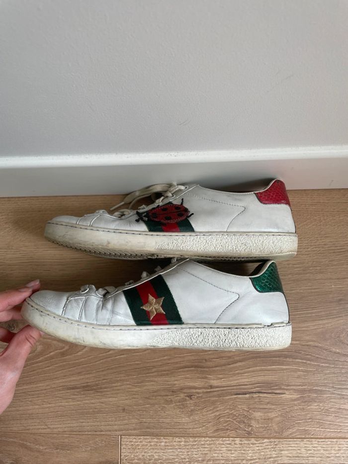 Baskets Gucci blanches à motifs coccinelle et ananas - photo numéro 7