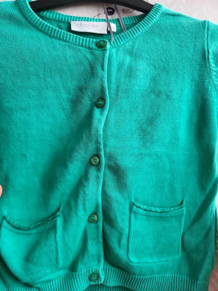Gilet vert 5/6ans - photo numéro 3