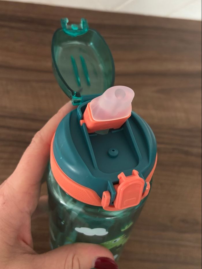 Gourde pour enfant neuve - photo numéro 5