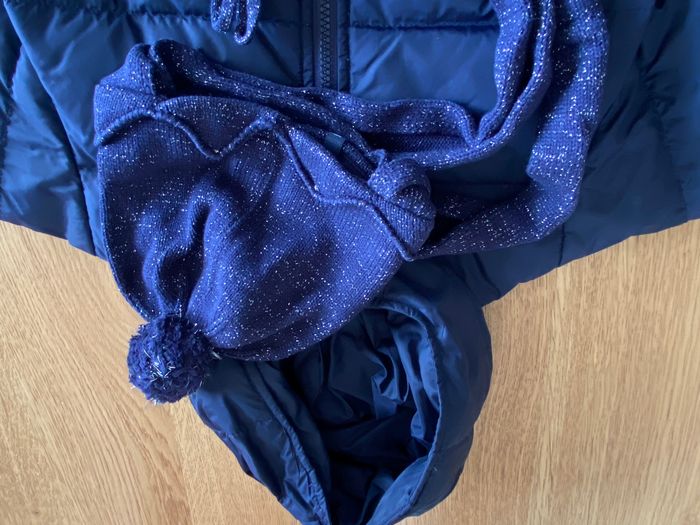 Manteau 12 mois Bonnet moufles neuf - photo numéro 2